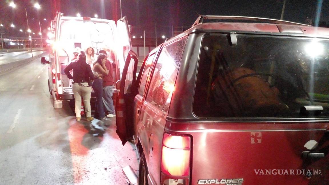 Jóvenes chocan contra Policía en Saltillo; reportan 3 heridos tras accidente