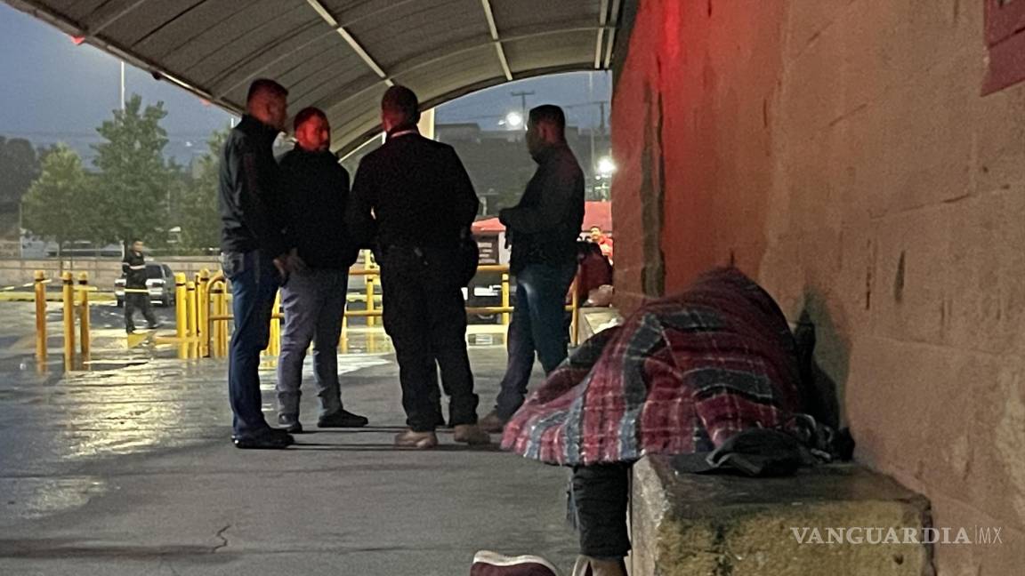 Migrante pierde la vida en estacionamiento de un centro comercial, en Saltillo