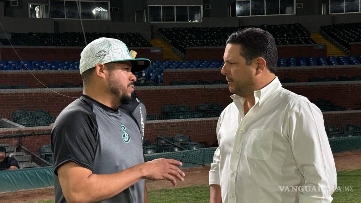 $!César Cantú platicó con el coach de la Nave Verde antes del arranque de la Temporada 2024.