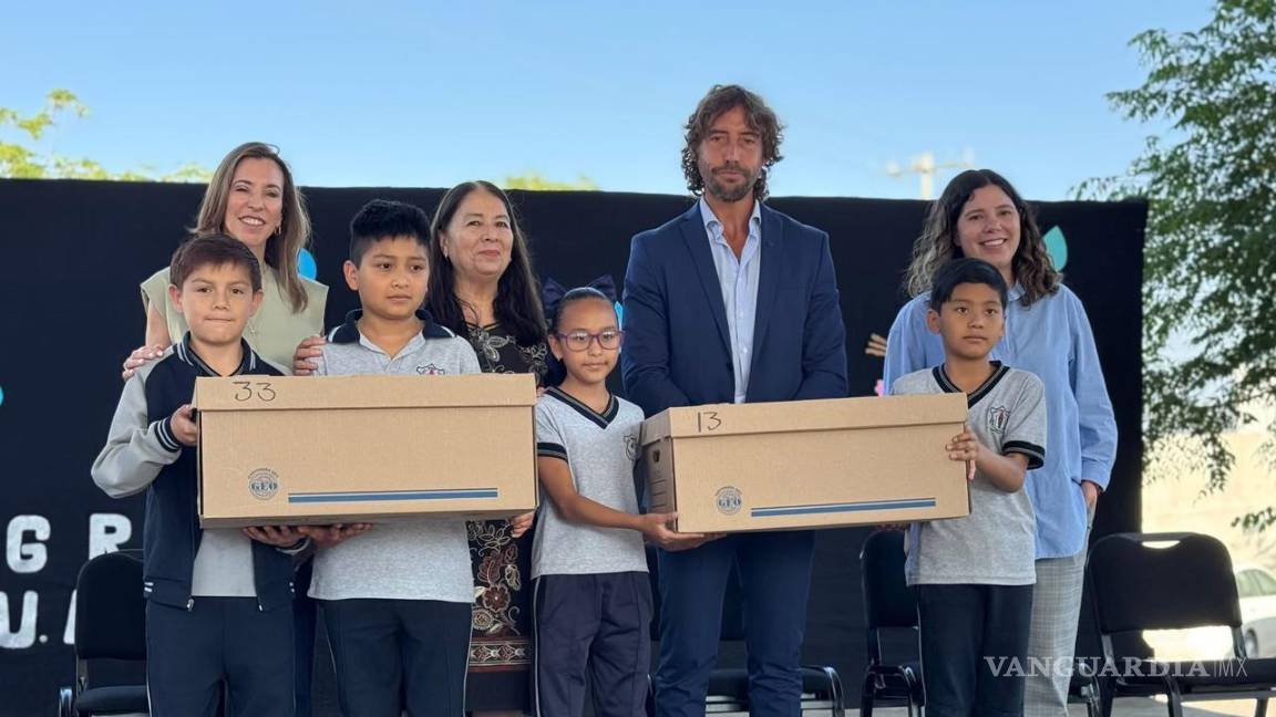 Donan Conservación San Lorenzo y Aguas de Saltillo computadoras a 13 escuelas rurales