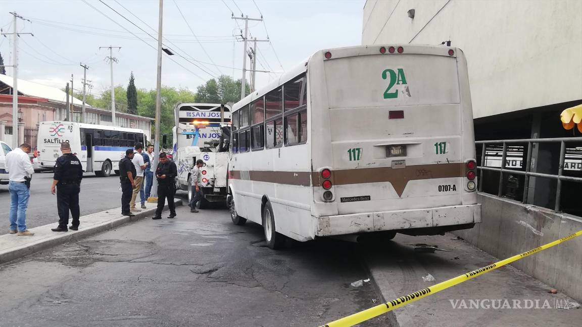 $!Fue un camión de la Ruta 2A el que estuvo involucrado en un accidente de muy tiste memoria, por circular a exceso de velocidad.