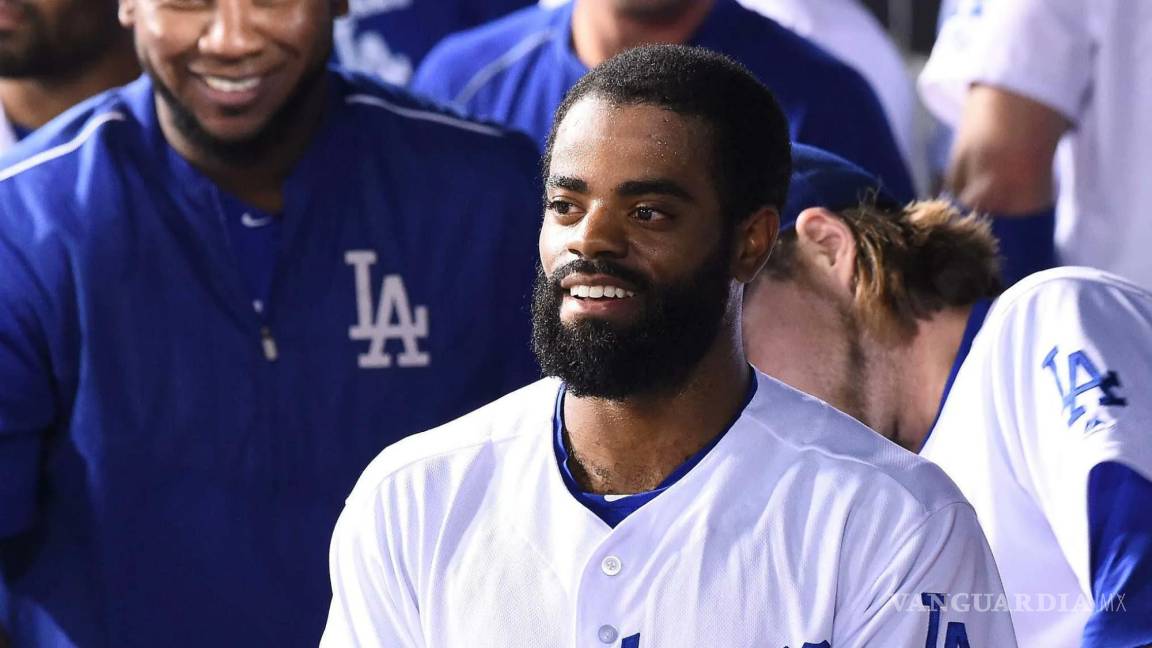 Dodgers extiendo contrato a pelotero que no juega desde 2018 y que padece esquizofrenia
