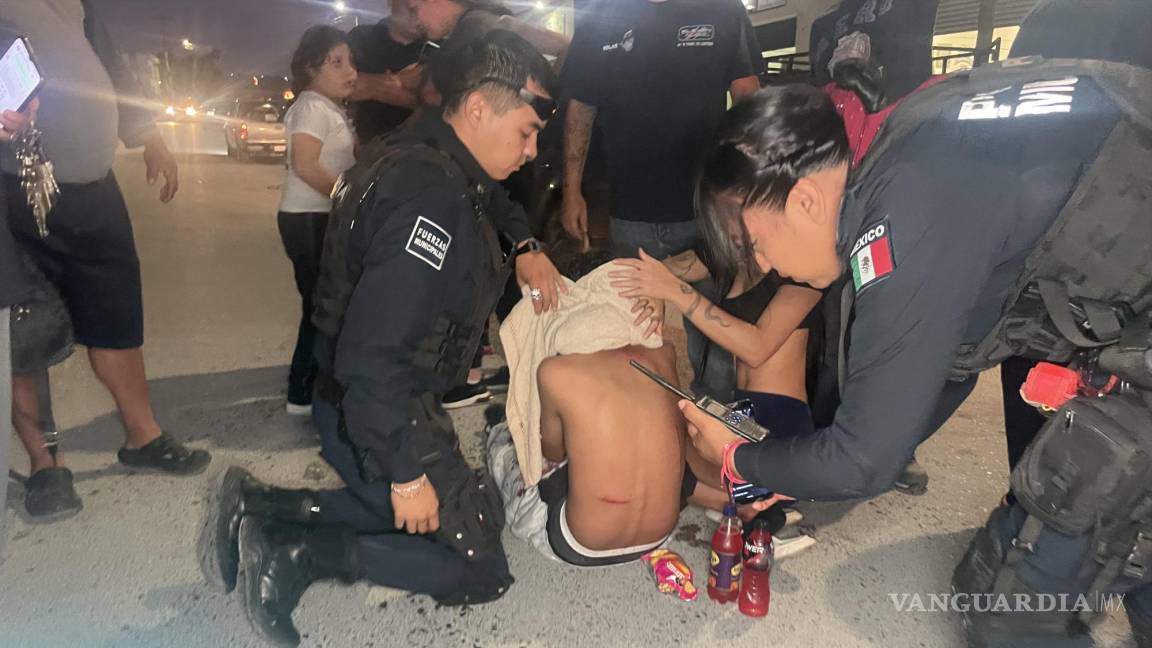 Joven de 17 años es atacado a machetazos por pandilleros en Saltillo