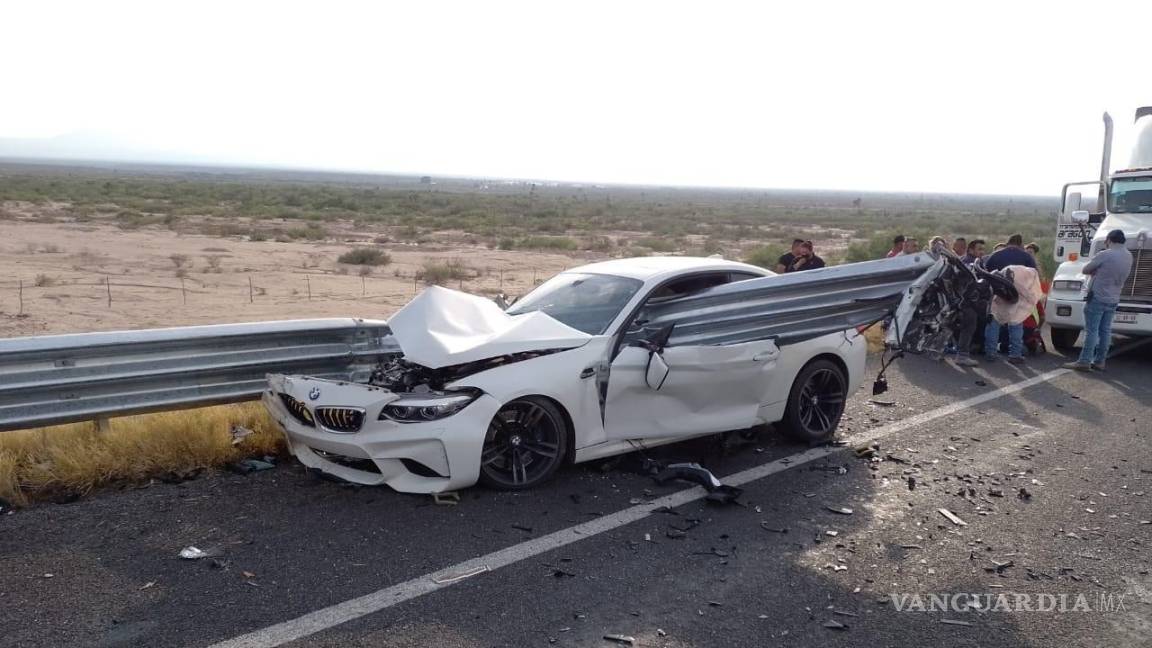 Sufre aparatoso accidente consejero de Morena en la carretera Saltillo-Monclova