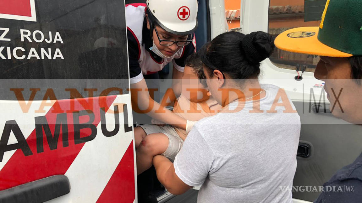 Menor de tres años es arrollado por taxista en Saltillo