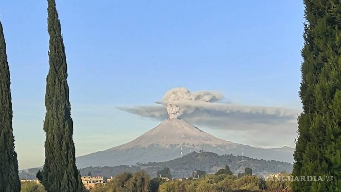 Aparece 'Catrina' en fumarola del Popocatépetl; activan alerta volcánica por caída de ceniza