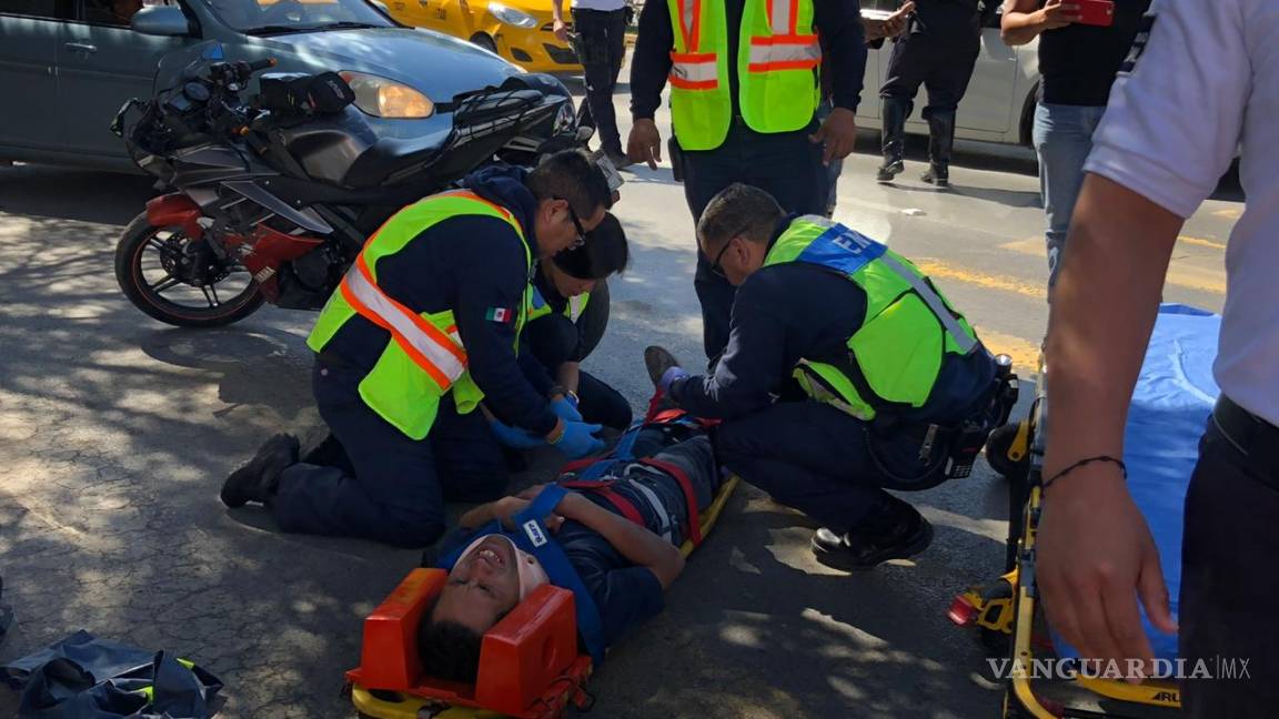 Motociclista con heridas de consideración tras ser embestido por una camioneta en Saltillo