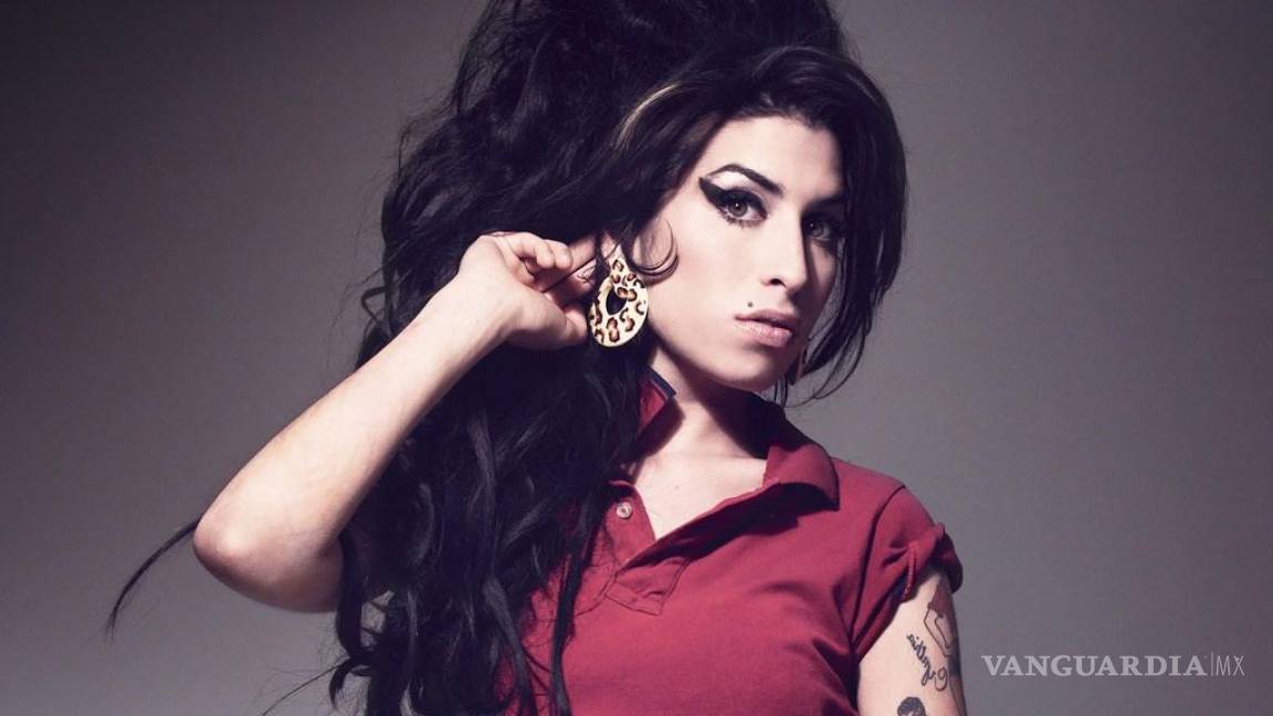 Con recital de Jazz, padre de Amy Winehouse la recuerda a cinco años de su muerte