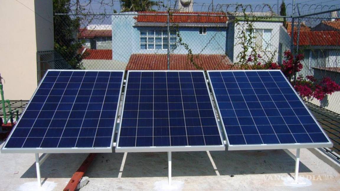 Reforma eléctrica de AMLO afectaría a usuarios con paneles solares