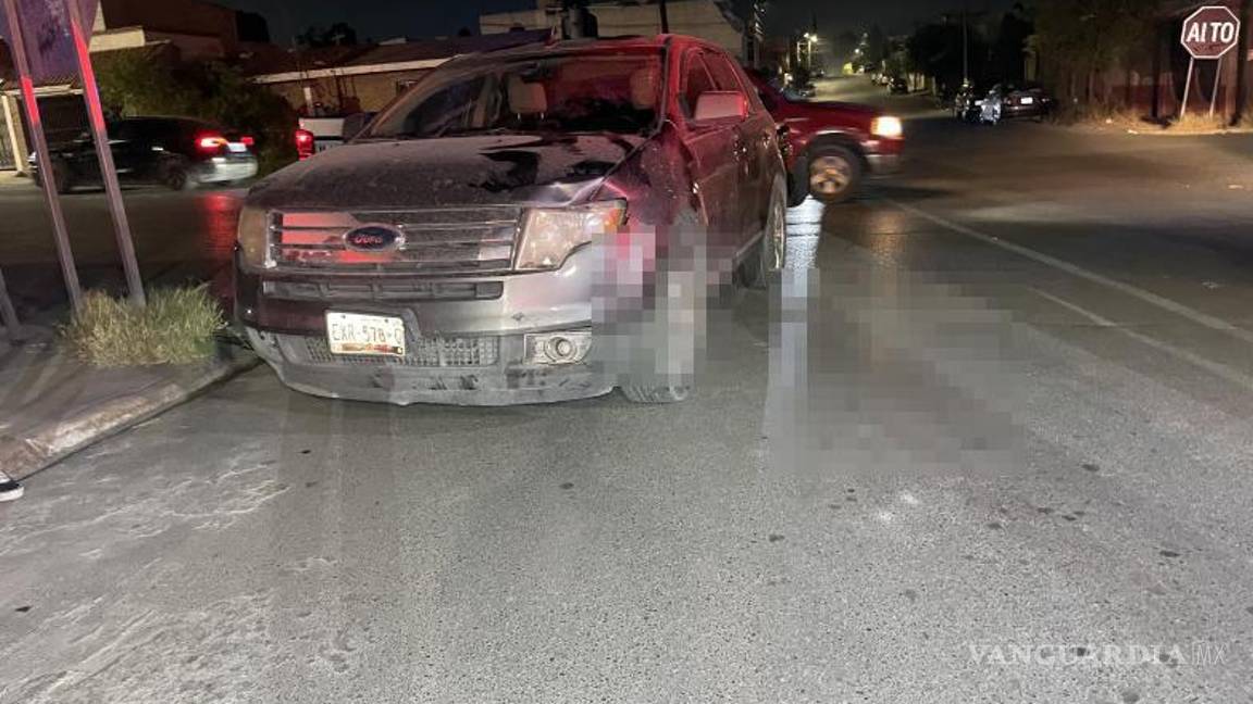 $!La camioneta involucrada en el percance fue asegurada por las autoridades mientras se deslindan responsabilidades.