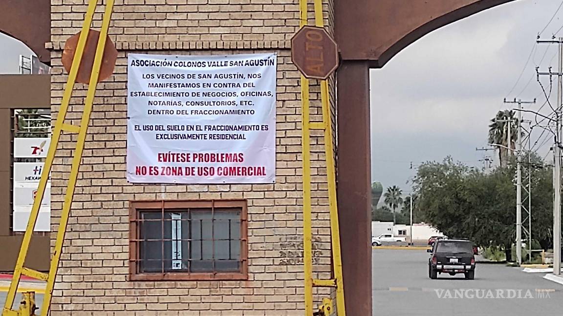 $!Otros vecinos expresaron que mientras no sea un fraccionamiento cerrado con acceso restringido, no hay razón para retirar los negocios.
