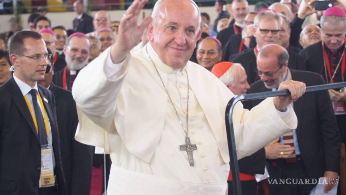 Papa Francisco propone 21 medidas para combatir el abuso sexual infantil