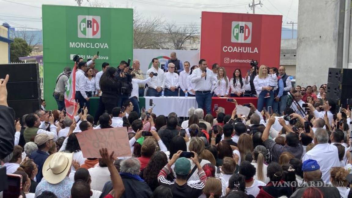 Se registra Carlos Villarreal como precandidato del PRI; busca la candidatura por Monclova y en Frontera Sara Pérez Cantú