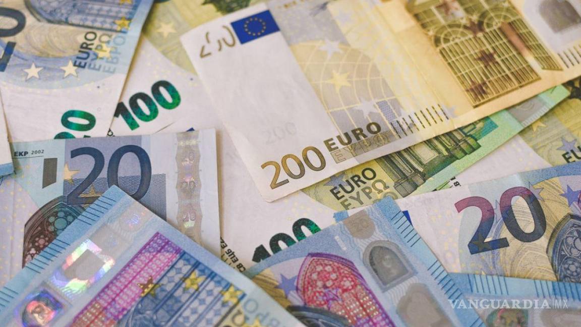 El euro cae a mínimo en 20 años; muchas monedas sufren la presión