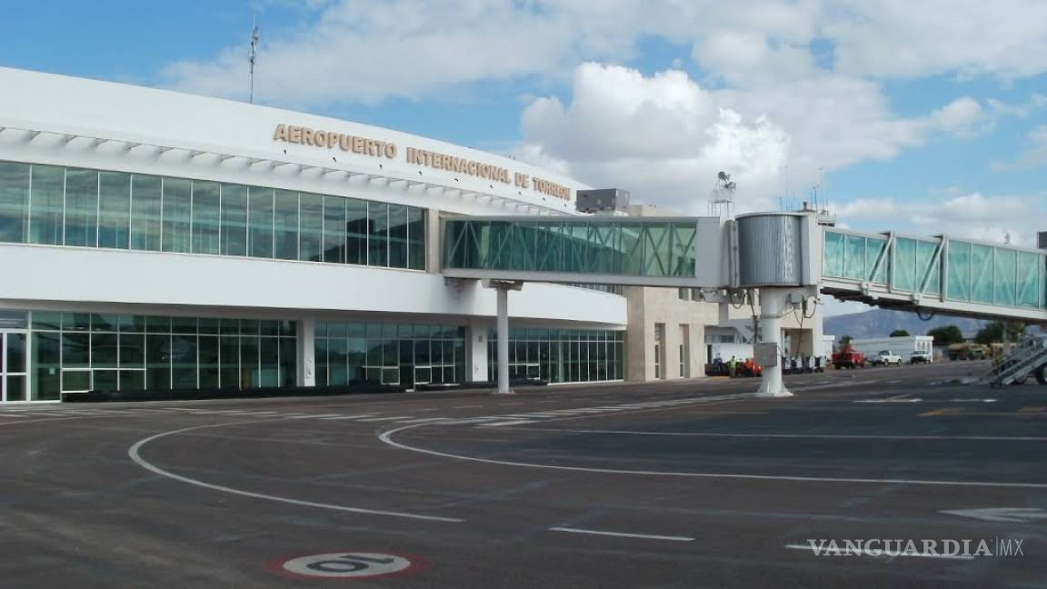 Supuesta amenaza de bomba en aeropuerto de Torreón causa alarma; era un encendedor en una maleta