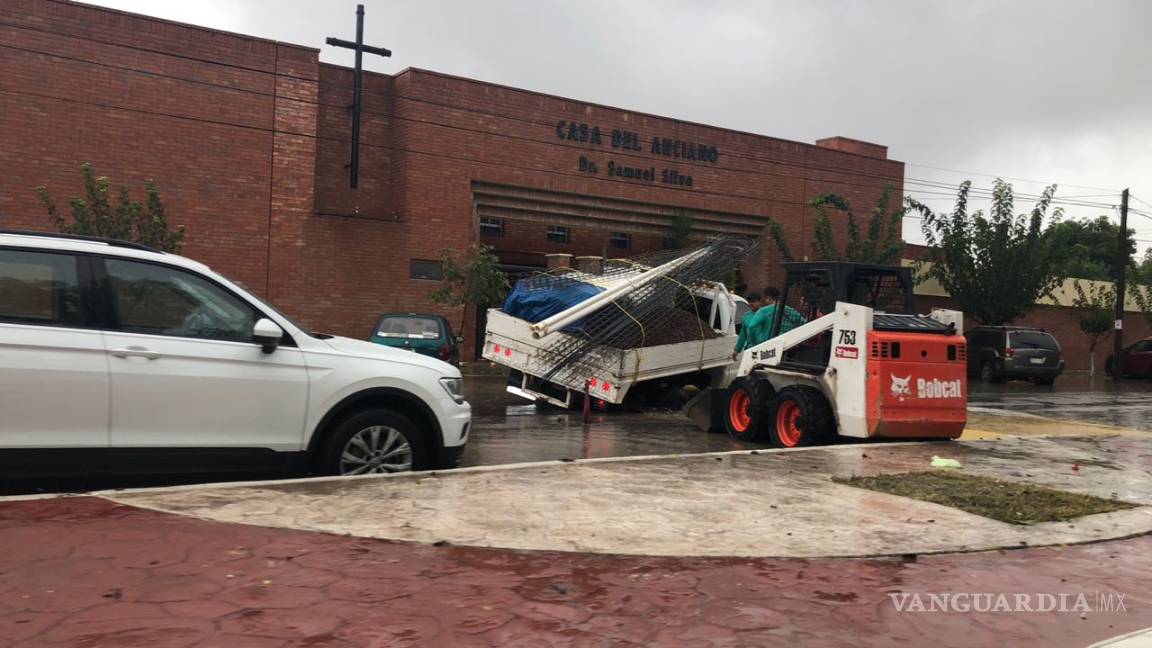$!Intensas lluvias inundan de nuevo a Torreón, Coahuila