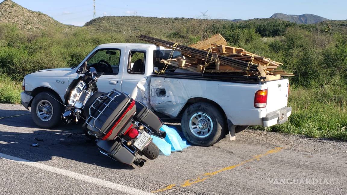 Muere integrante de moto club tras chocar en carretera