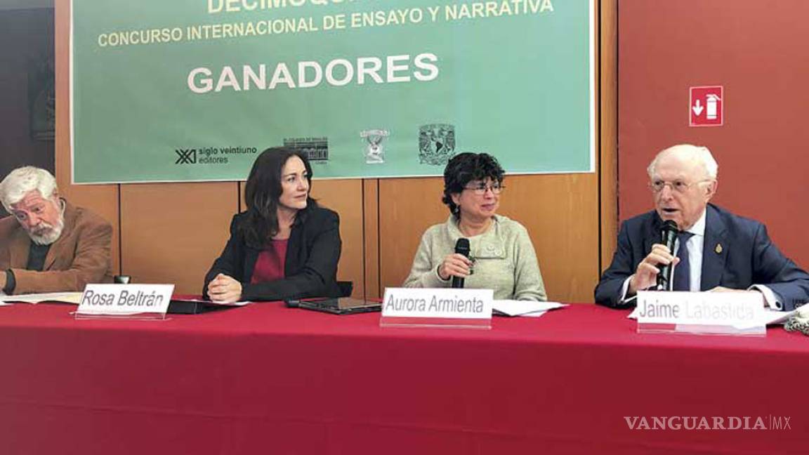 Otorgan premio internacional de narrativa y de ensayo