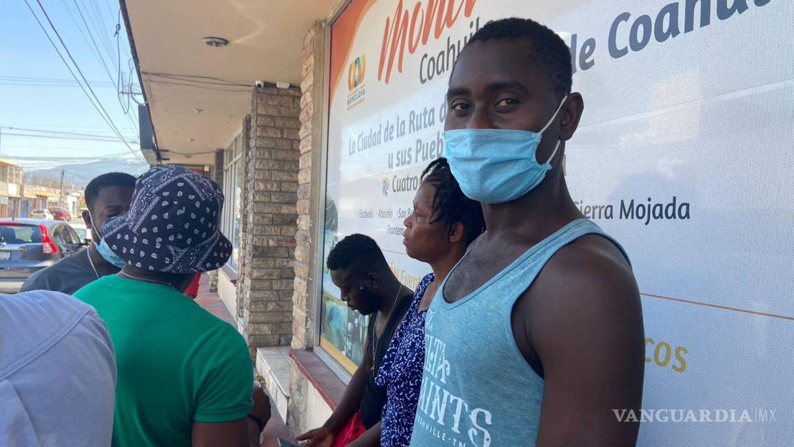 Se apoyará a haitianos en su cruce por Monclova, si cometen delitos se actuará con mano dura: Paredes