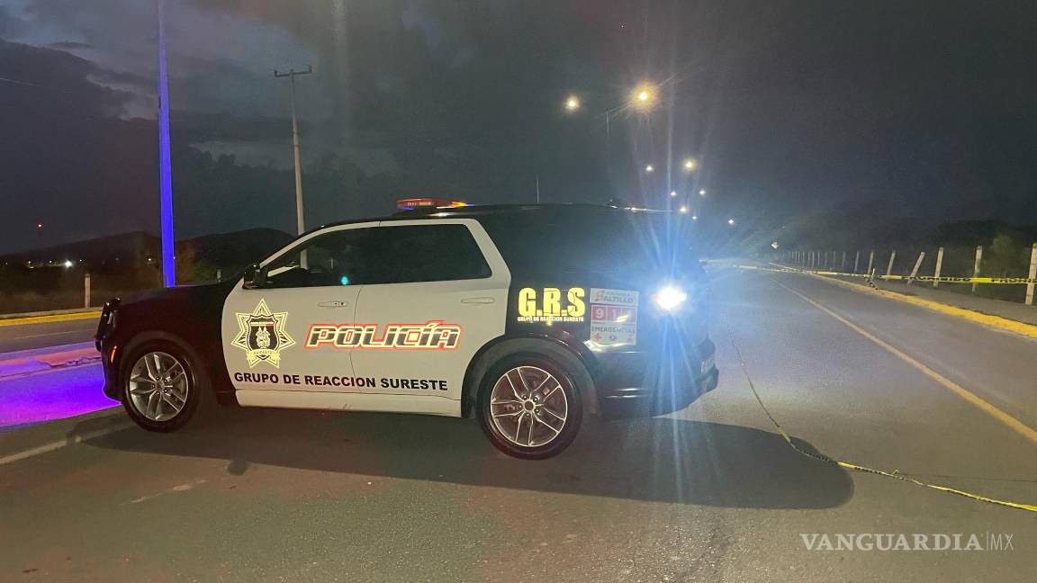 $!Por prevención y ante el riesgo de arrastre por escurrimientos, aun el día de ayer martes algunas vialidades de Saltillo permanecían cerradas en ciertos tramos, como el bulevar Musa de León, al norte.