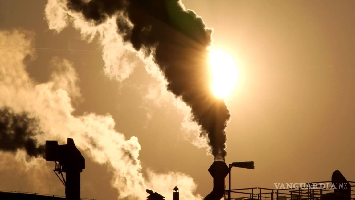 $!Gobierno de AMLO quemaría combustóleo que no se vende para generar energía; es dañino para la salud y el ambiente