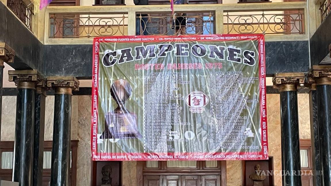 $!Este sábado 18 de octubre, el Ateneo Fuente celebra el 50 aniversario del campeonato de fútbol americano logrado por los Daneses en 1975.