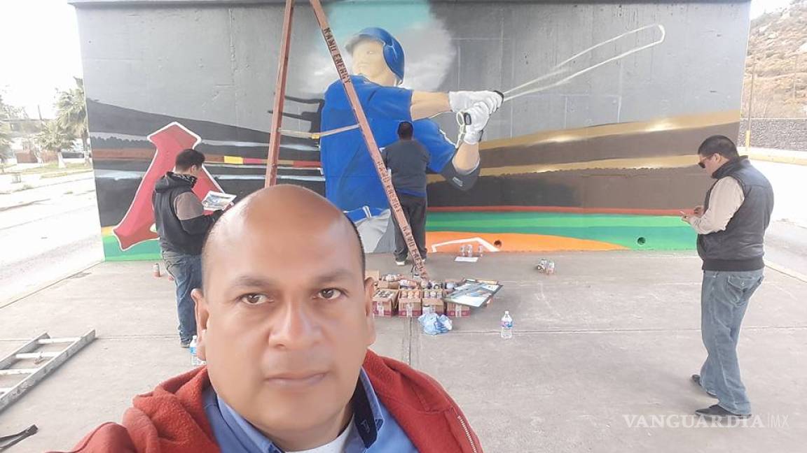 Restauran mural vandalizado de los Acereros en Monclova