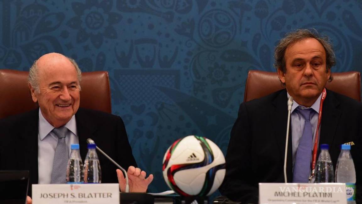 $!FIFA reduce la sanción a Blatter y Platini