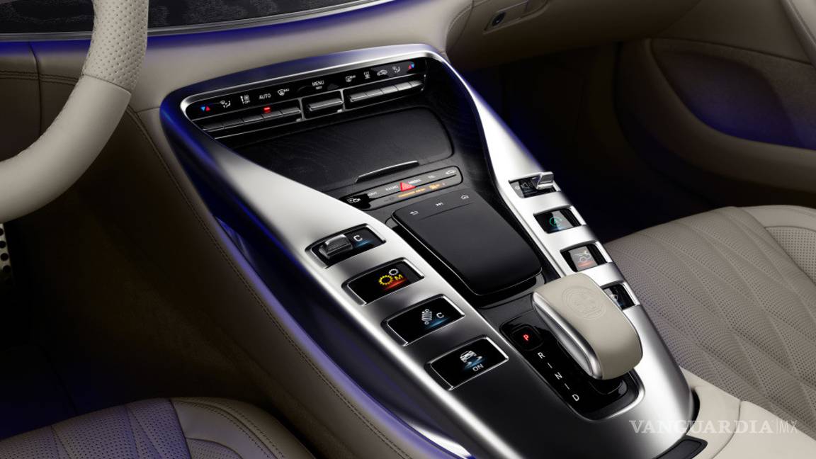 $!Mercedes-AMG GT 4-Door Coupe, impactante y poderoso sedán de lujo