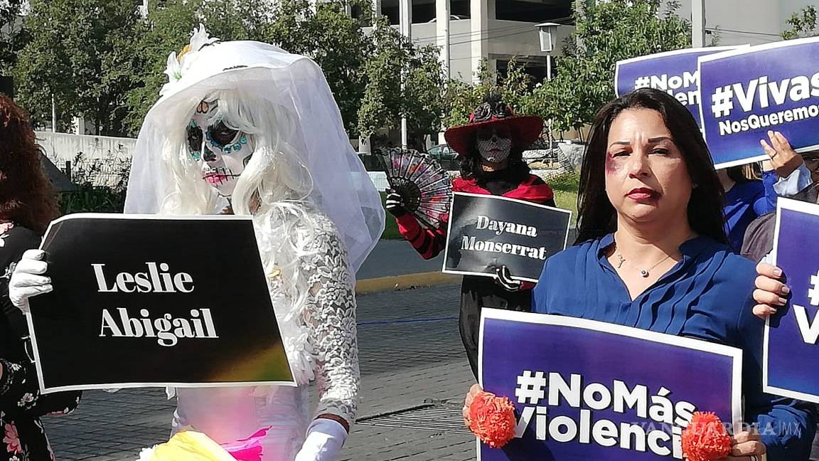 Marchan catrinas en busca de frenar feminicidos en Nuevo León
