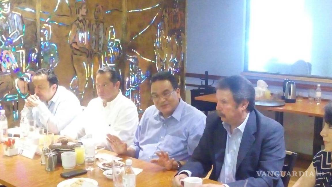 Se reunió Javier Guerrero con la Asociación Democracia y Dignidad por Coahuila