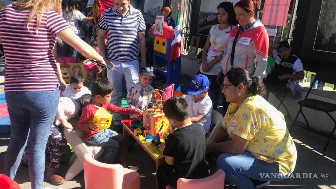 Colocan macro-estancia infantil, en la Ruta Recreativa de Saltillo en protesta por recorte