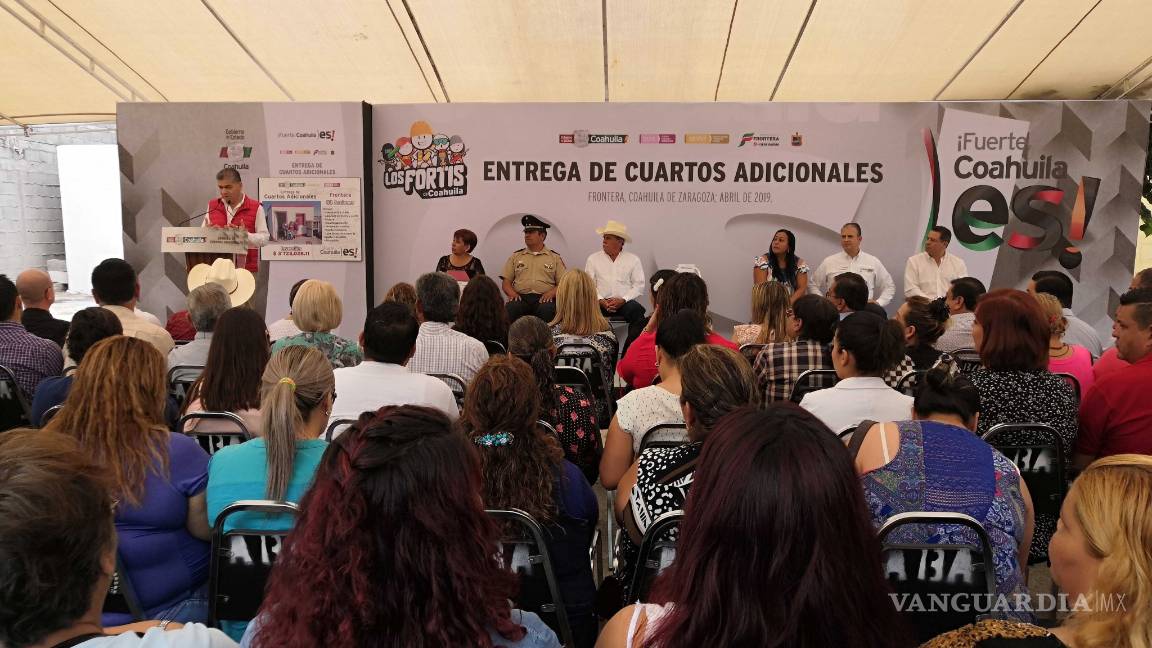 $!Miguel Riquelme entrega cuartos adicionales en Frontera como parte del combate al hacinamiento