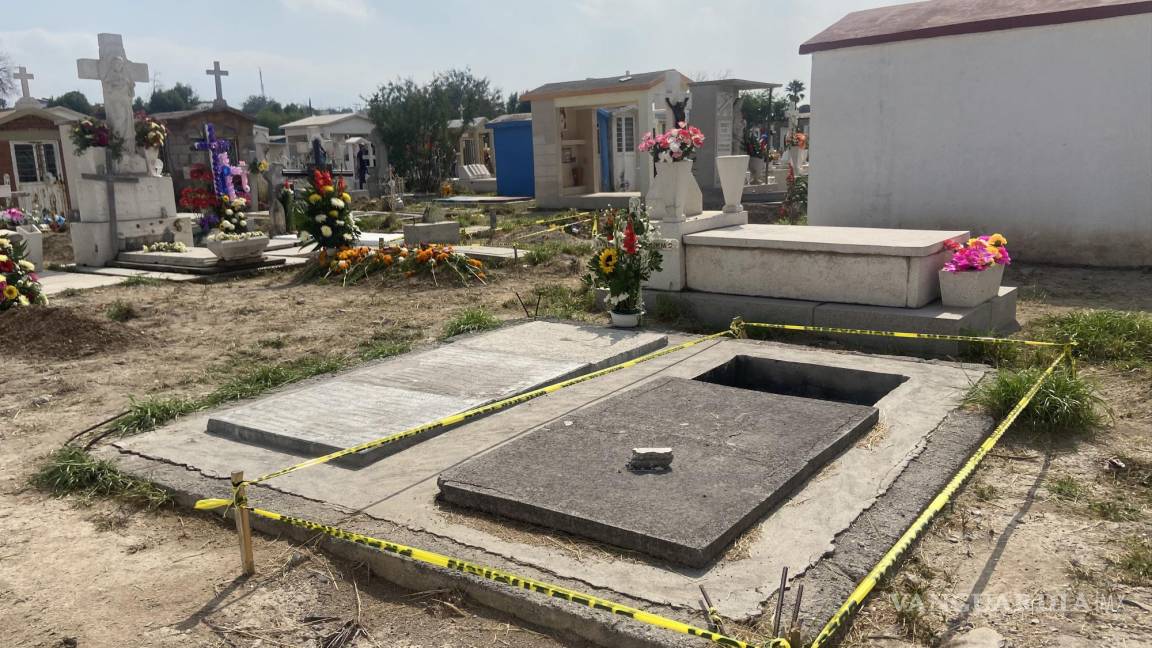Denuncia familia que ‘siembran’ restos óseos en tumba de sus difuntos en Monclova