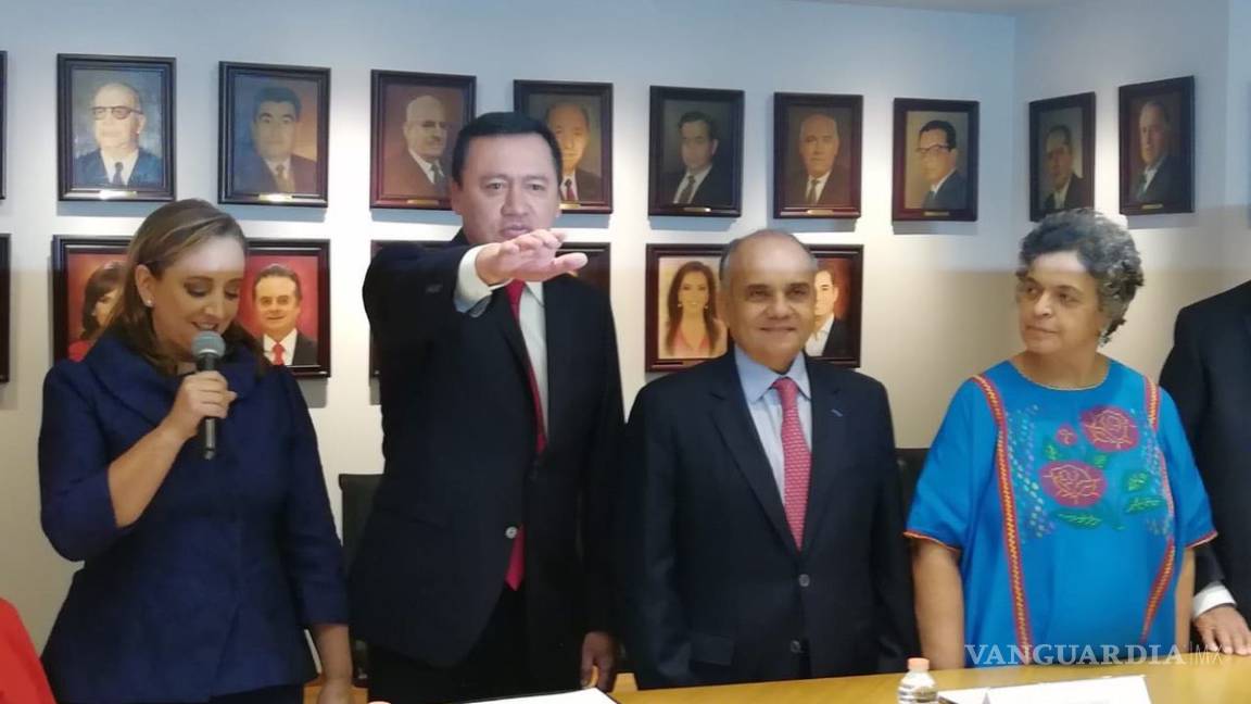 PRI designa a Miguel Ángel Osorio Chong como coordinador en el Senado