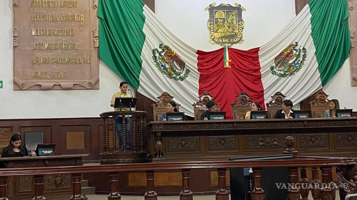 Juan Manuel, el niño genio de Saltillo, sube a la tribuna en el Congreso del Estado