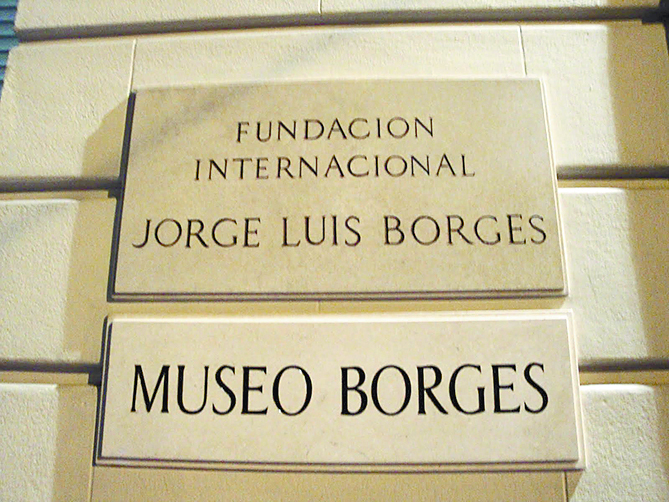$!30 años sin Borges; un autor desde todos los ángulos