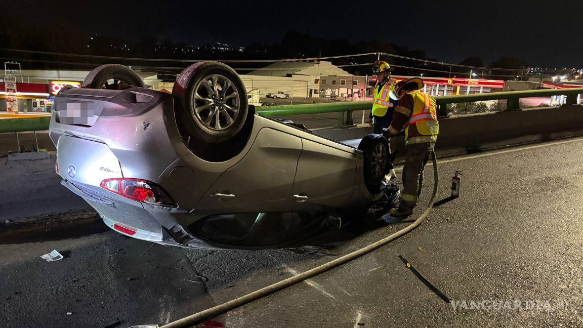 $!El automóvil fue remolcado a un corralón, donde permanecerá hasta cubrir las multas correspondientes.