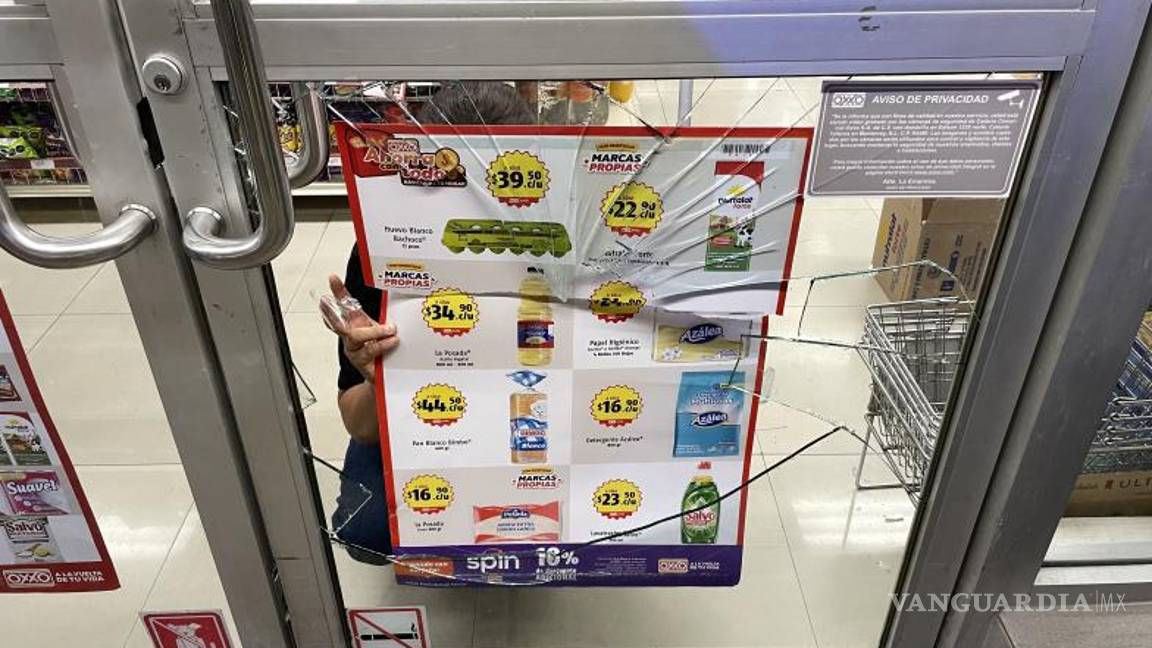 $!La Policía Municipal se movilizó para realizar recorridos en busca de los responsables, sin embargo, no se logró ubicarlos.