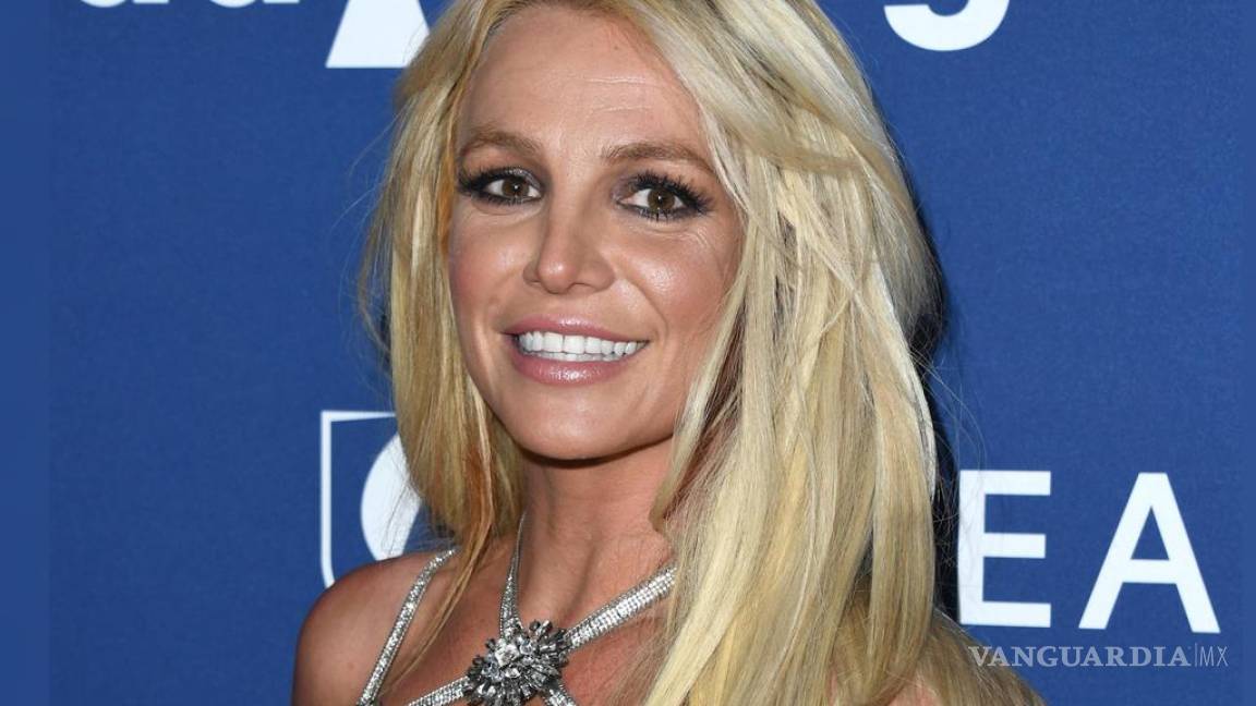 Britney Spears cumple 40 años en libertad y comprometida