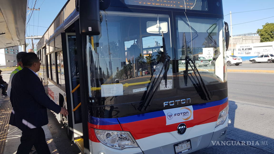 Realizan primera prueba de camiones para el Metrobús Laguna