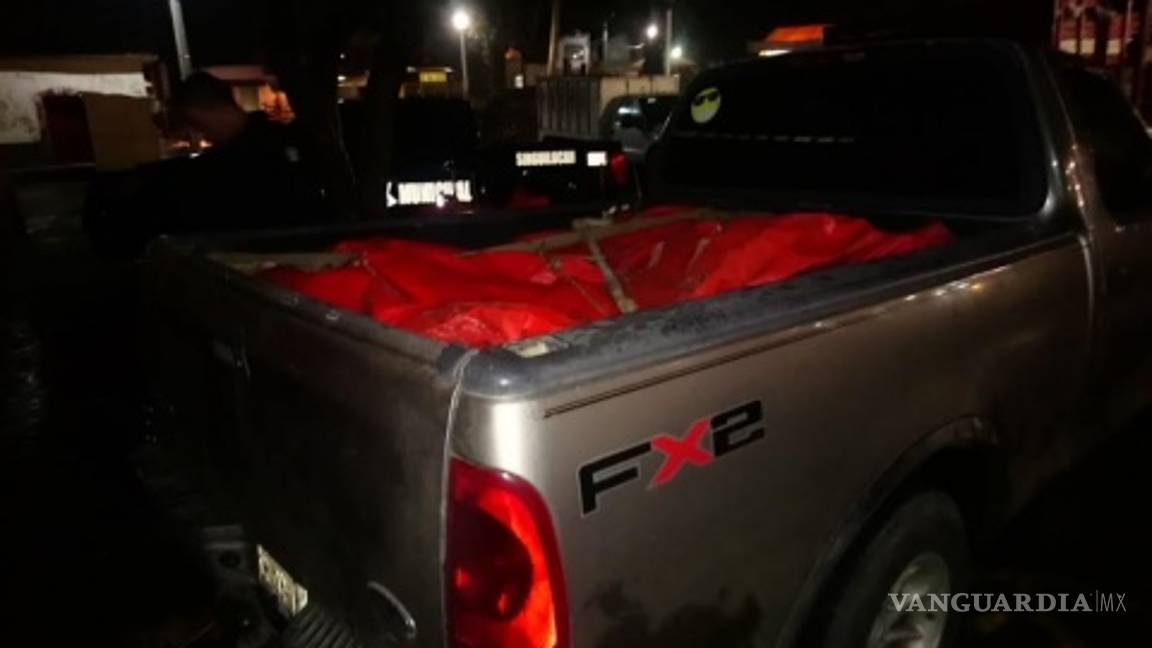 $!Cae presunto huachicolero que transportaba el combustible en costales
