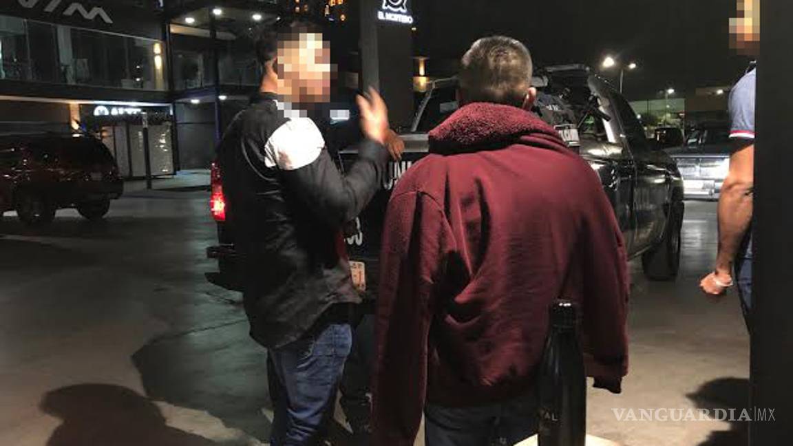 $!Guardias de bar en Saltillo los tunden a golpes