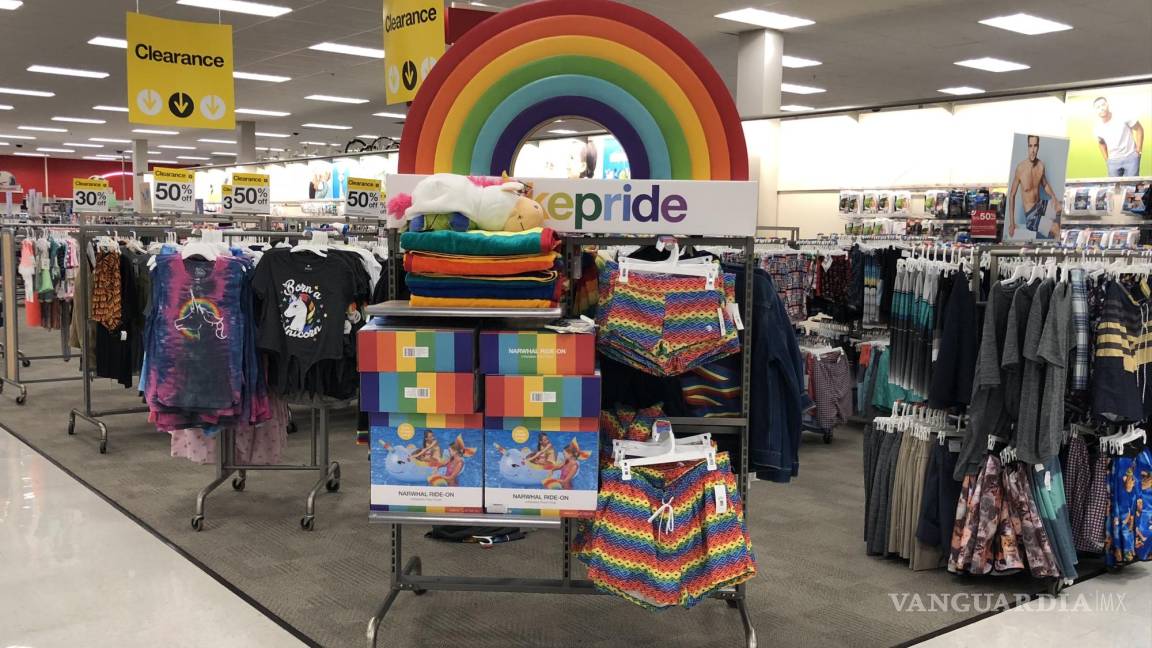 Obligan a tiendas Target a ‘ocultar’ su línea de productos LGBTIQ+ en Estados Unidos