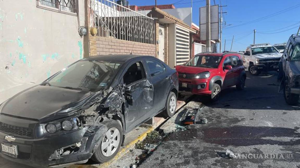 $!Varios coches resultaron dañados.