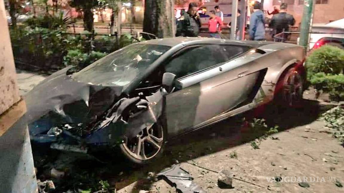 Lamborghini destrozado y abandonado en la Roma habría sido robado en Jalisco