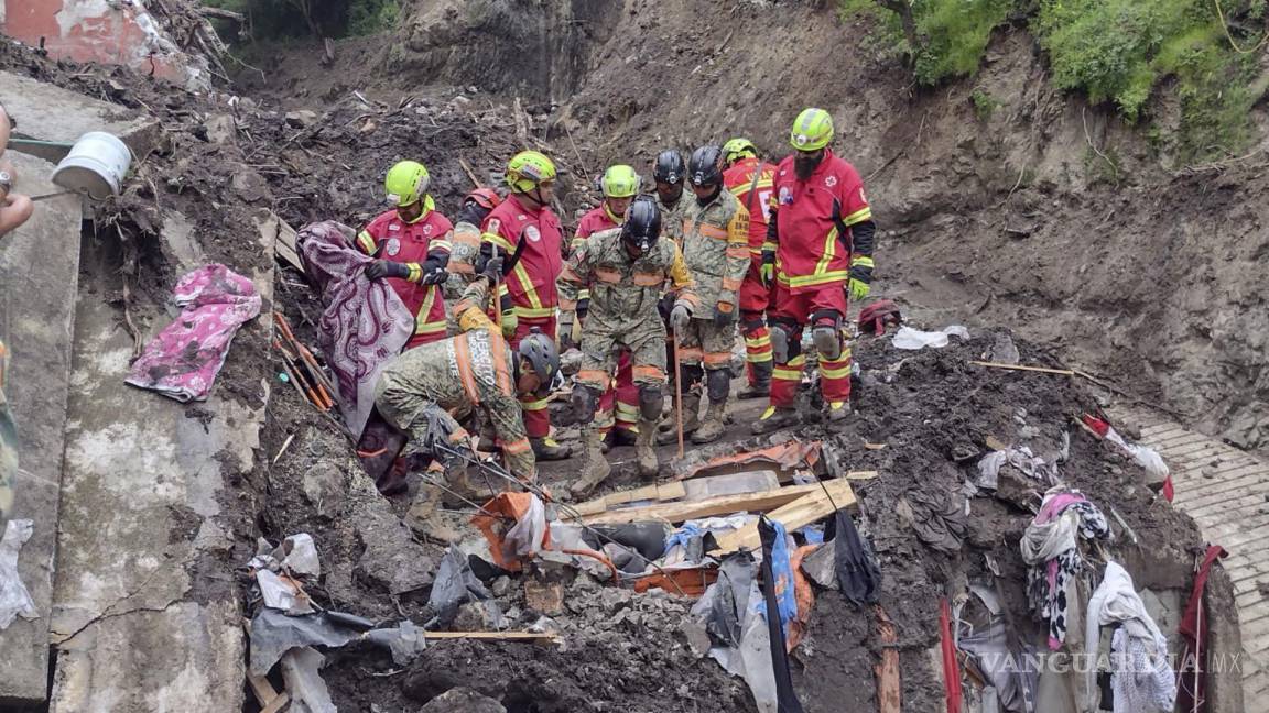 Aumenta a 9 muertos por desgajamiento de cerro en Jilotzingo