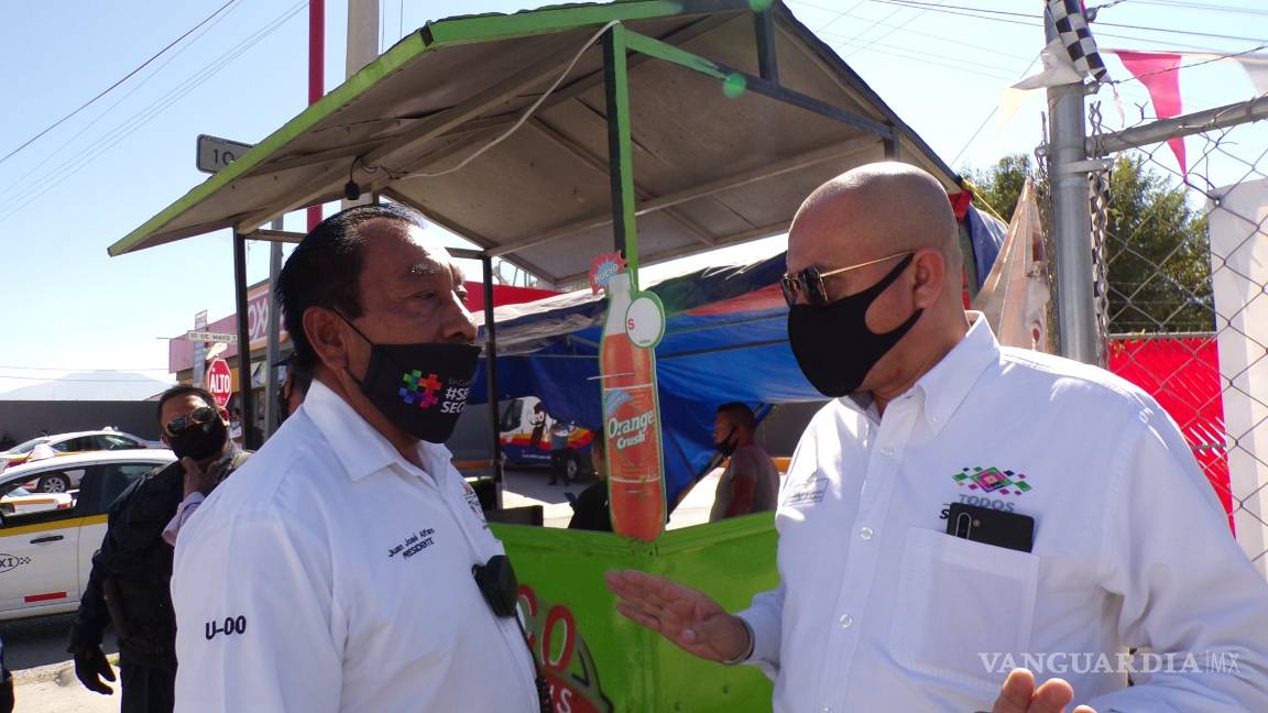 $!Salen taxistas de Saltillo a la caza de choferes de InDriver y Uber