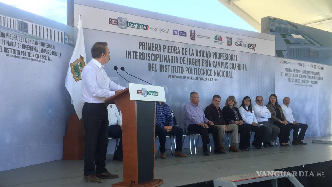 $!Colocan primera piedra de Instituto Politécnico Nacional en San Buenaventura, Coahuila