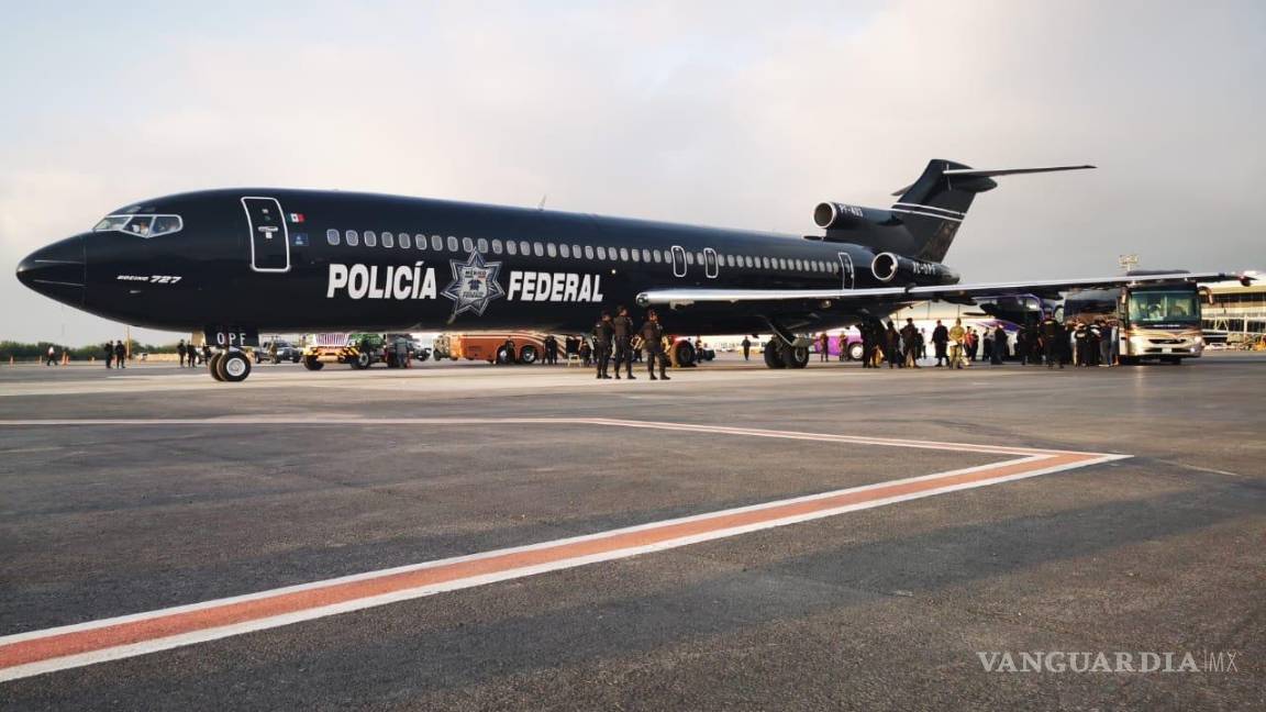 $!Reos del penal del Topo Chico, Apodaca y Cadereyta, son trasladados a Oaxaca y Chiapas